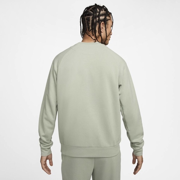 NWT Nike Primary Fleece Dri-FIT UV Crew Men’s Medium Light Green Performance Top - Picture 16 of 16